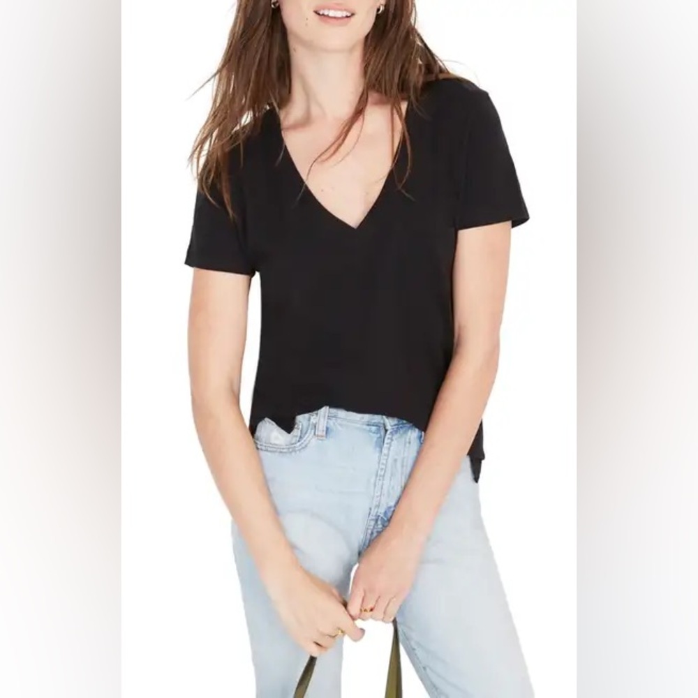 Madewell Whisper Cotton V-Neck Pocket Tee